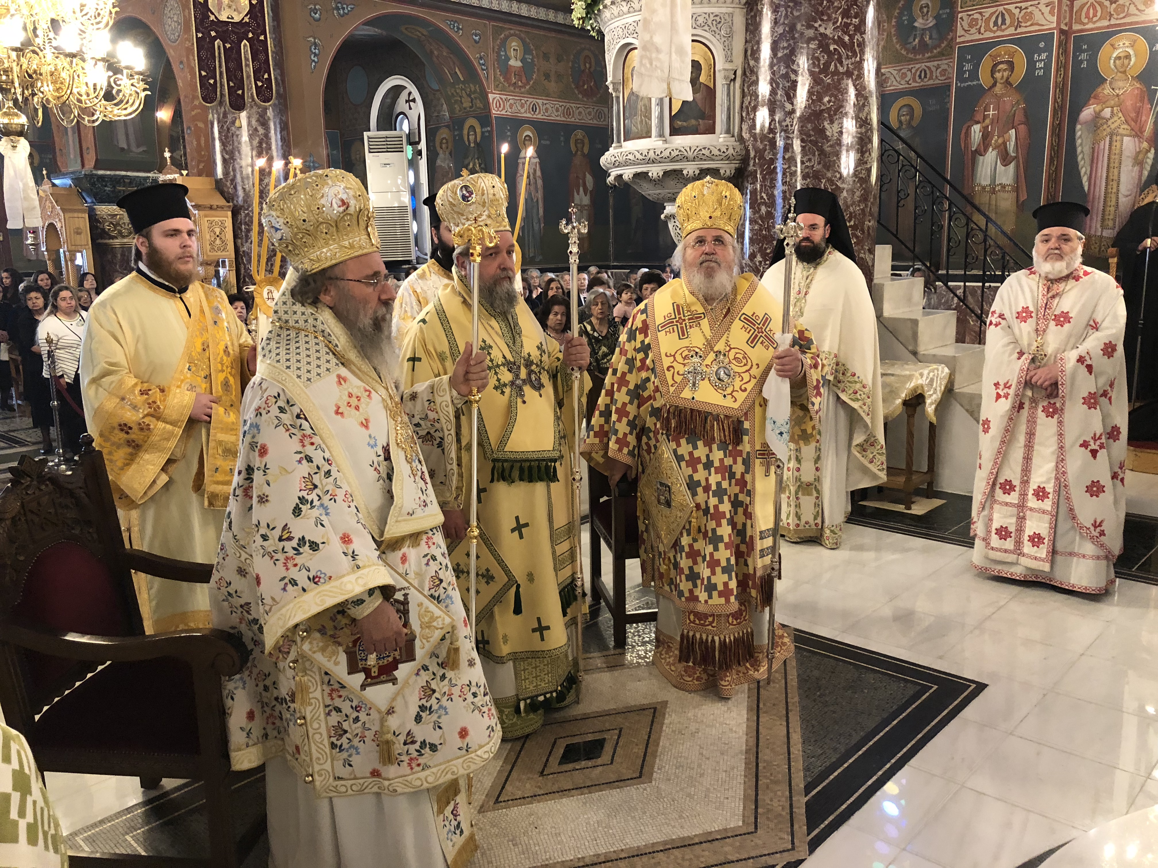 ΠΑΝΗΓΥΡΙΣ ΚΑΘΕΔΡΙΚΟΥ ΙΕΡΟΥ ΝΑΟΥ ΑΓΙΑΣ ΤΡΙΑΔΟΣ ΒΥΡΩΝΟΣ